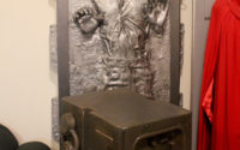 Life-size statue display - Han-in-carbonite, gonk droid