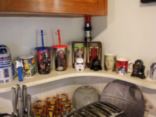 Star Wars cups, mugs, salt & pepper shakers