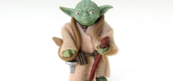 Vintage Yoda Mini-Action Figure