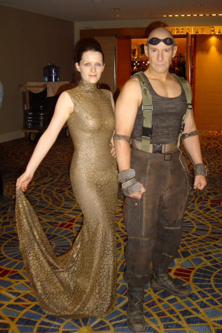 Dame Vaako Gold Dress & Riddick