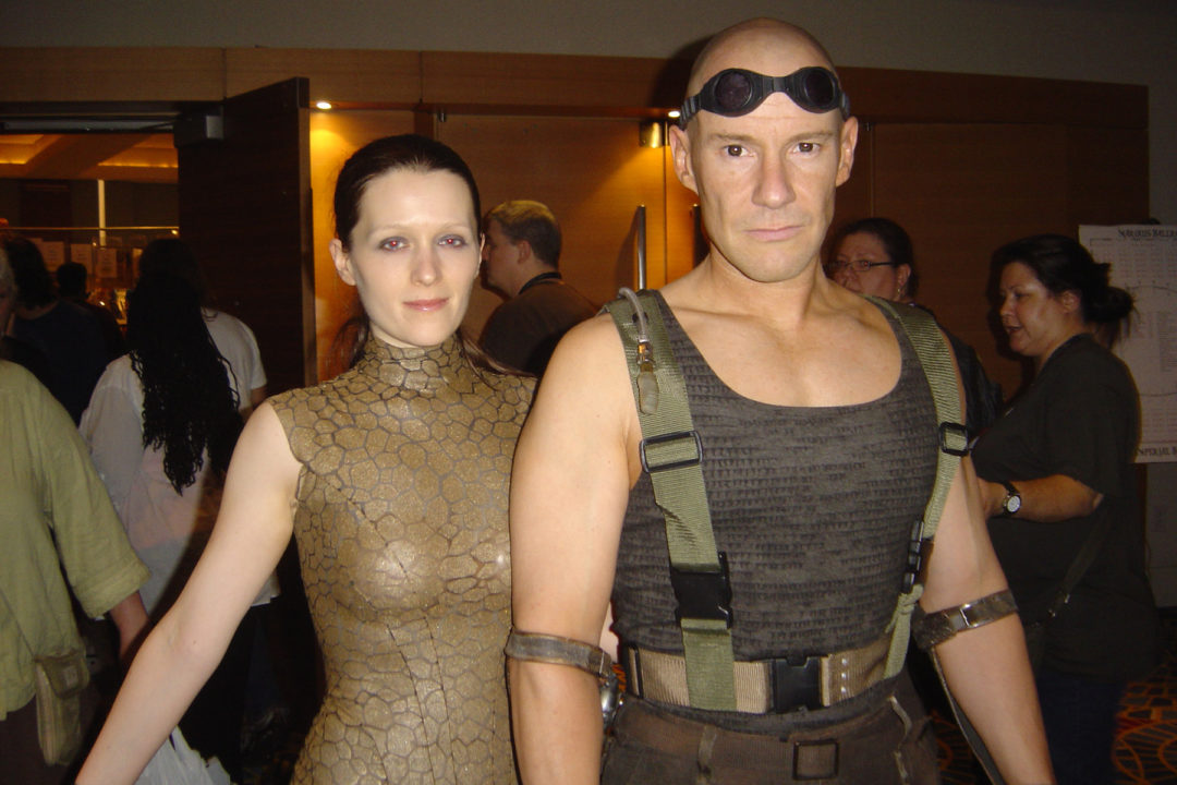 Dame Vaako Gold Dress & Riddick