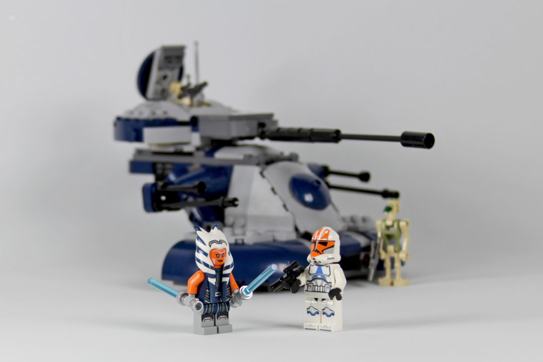 Star Wars LEGO Armored Assault Tank (AAT) Ahsoka and Clone Trooper