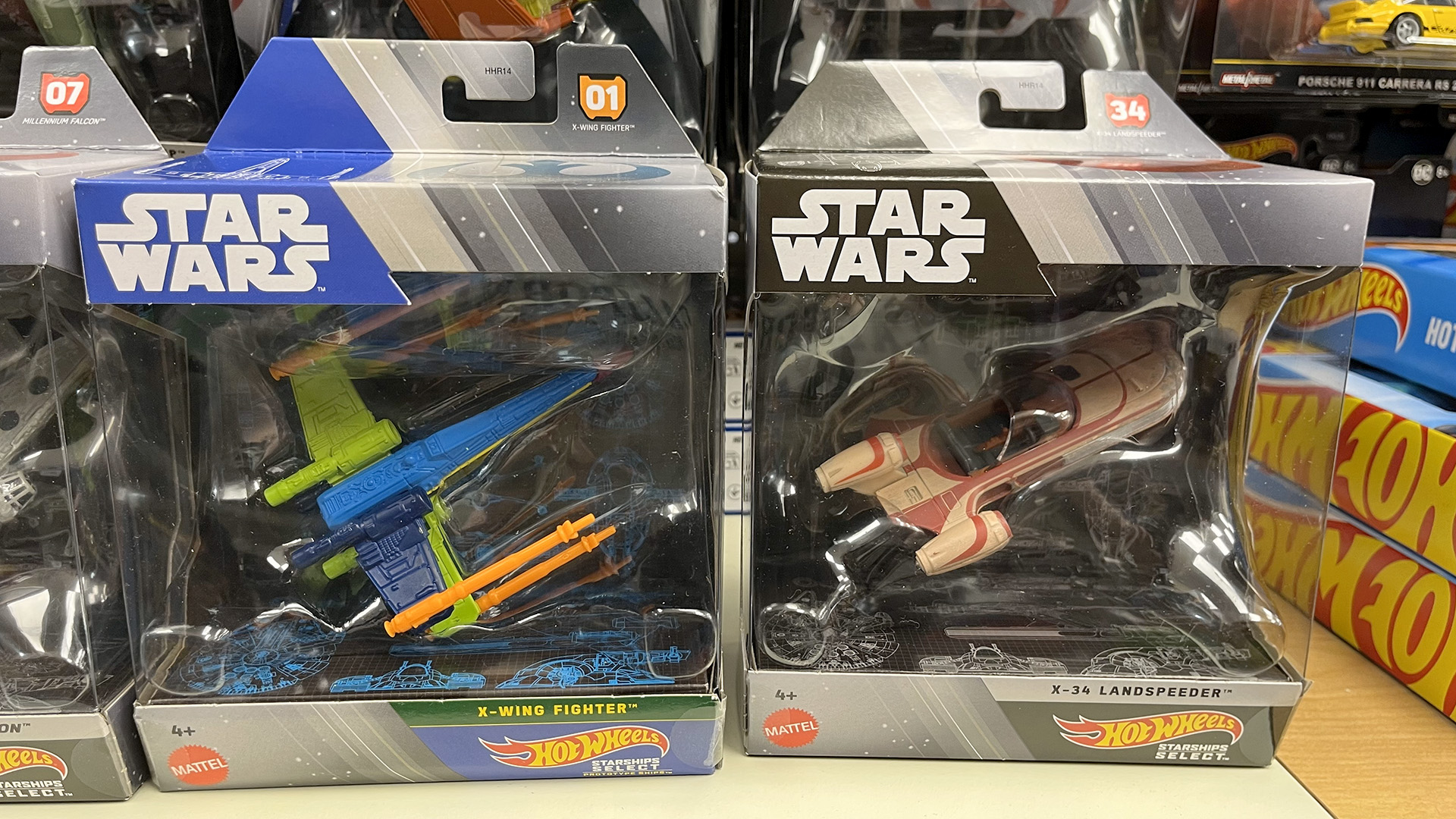 Starships Select X-34 Landspeeder by Hot Wheels - Villa Varykino